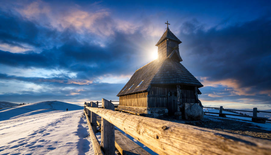 Cerkvica na Veliki planini