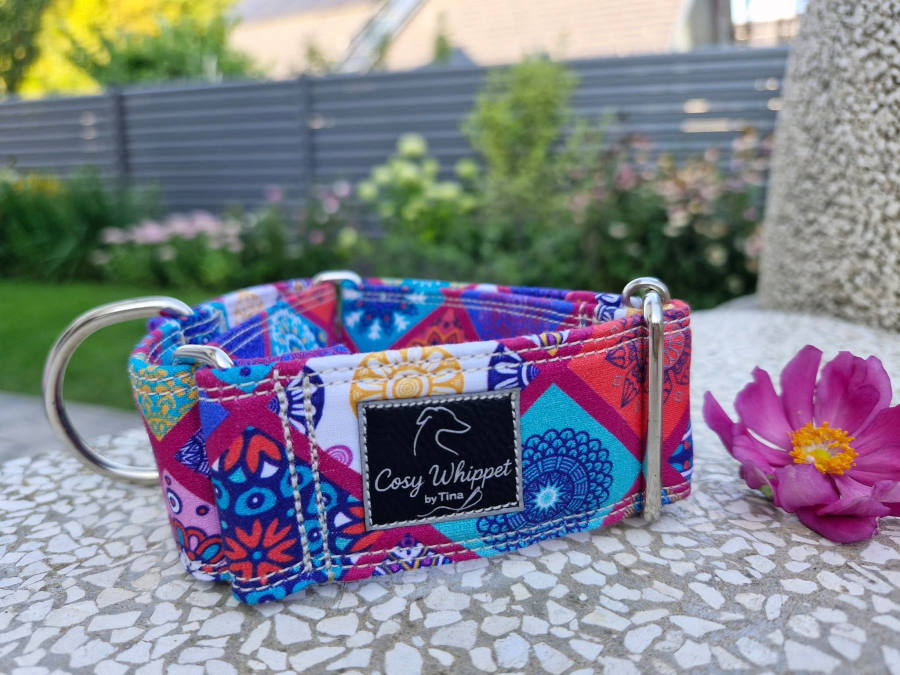 Ovratnica Cosy Whippet — mandala vzorec